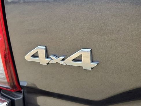 Used 2020 Toyota Tacoma SR5 image 32