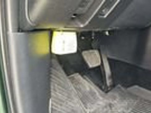 Used 2025 Toyota Highlander LE FWD image 19