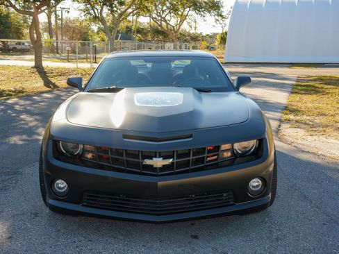 Used 2011 Chevrolet Camaro SS w/ RS Package RWD image 5