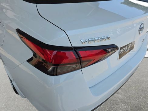 Used 2025 Nissan Versa S w/ Trunk Package FWD image 31