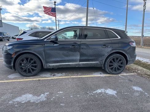 Used 2022 Lincoln Nautilus Reserve w/ Monochromatic Package image 18