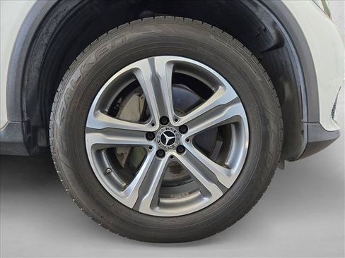 Used 2019 Mercedes-Benz GLC 300 image 21