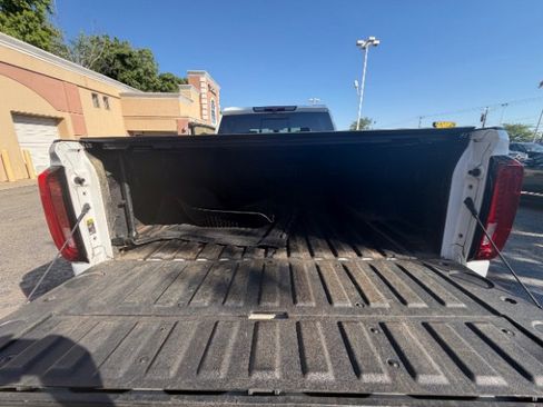 Used 2021 GMC Sierra 2500 SLT w/ SLT Premium Package AWD/4WD image 5