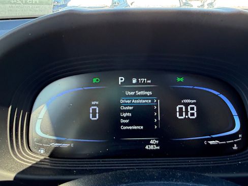 New 2025 Hyundai Venue SEL FWD image 21