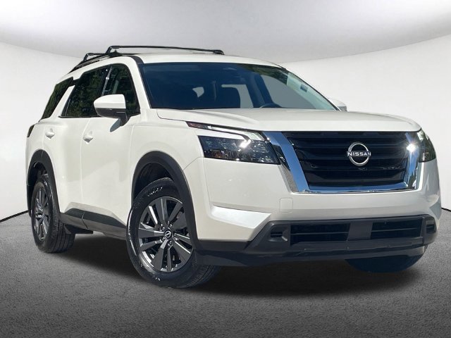 Used 2024 Nissan Pathfinder SV w/ Cargo Package AWD/4WD image 18