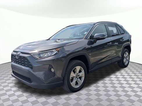 Used 2021 Toyota RAV4 XLE FWD image 6