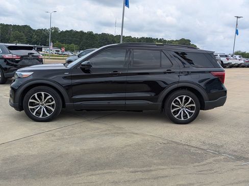 Used 2022 Ford Explorer ST-Line RWD image 5