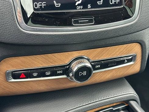 Certified 2021 Volvo XC90 T8 Inscription Expression w/ Protection Package Premier image 24