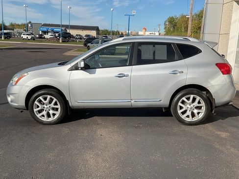 Used 2013 Nissan Rogue SL image 8