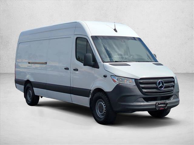 Used 2021 Mercedes-Benz Sprinter 2500 image 3