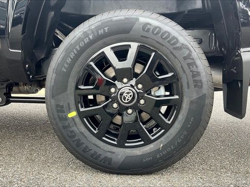 New 2025 Toyota Tacoma SR5 image 15
