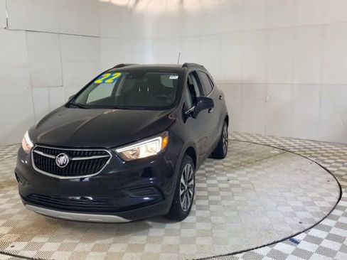 Used 2022 Buick Encore Preferred w/ Safety Package II AWD/4WD image 4