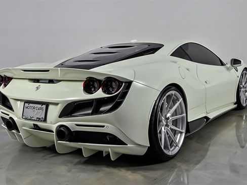Used 2021 Ferrari F8 Tributo RWD image 12