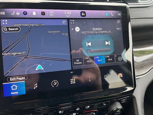 Used 2023 Jeep Grand Cherokee Limited w/ Luxury Tech Group II image 35