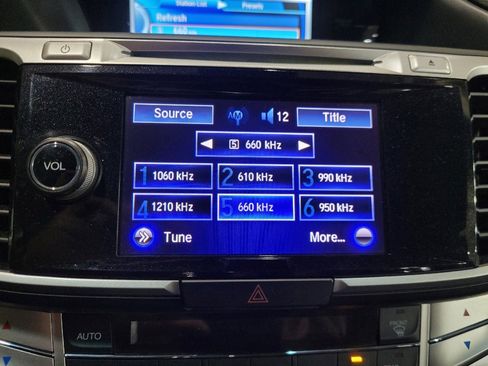 Used 2015 Honda Accord EX-L image 25