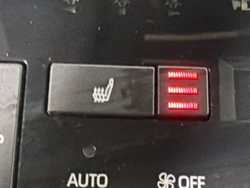 Used 2020 Toyota Avalon XLE FWD image 30