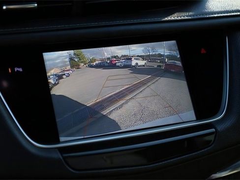 Used 2018 Cadillac XT5 Luxury w/ Driver Awareness Package image 33