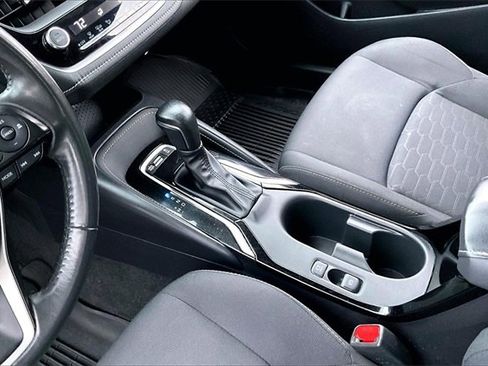 Used 2024 Toyota Corolla SE image 15
