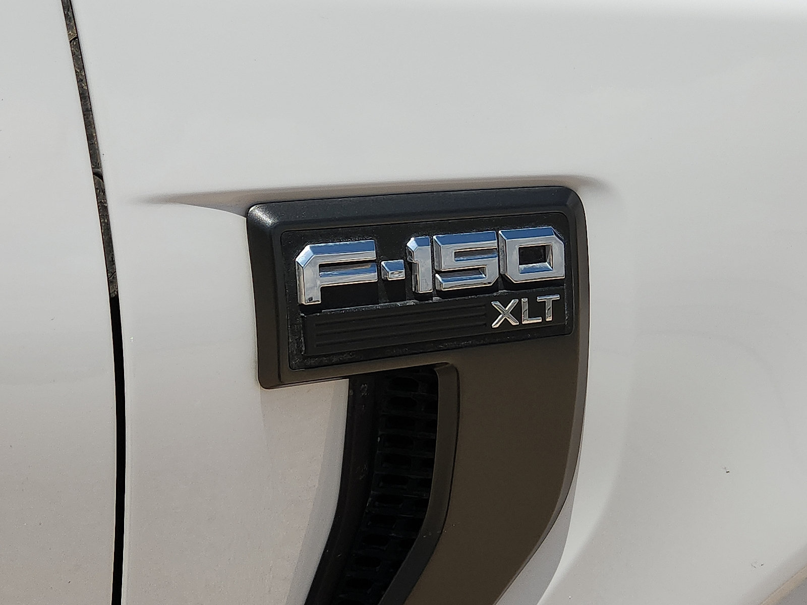 Used 2023 Ford F150 XLT w/ Equipment Group 302A High AWD/4WD image 8