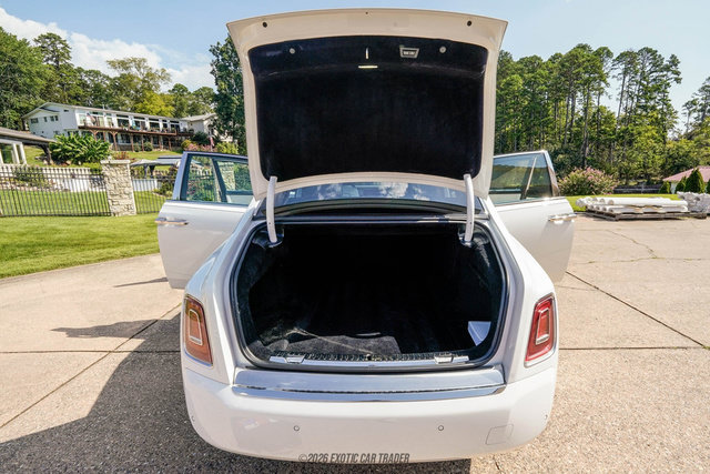 Used 2020 Rolls-Royce Phantom Sedan RWD image 78