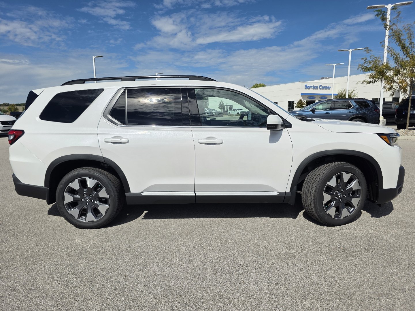New 2026 Honda Pilot Touring image 19