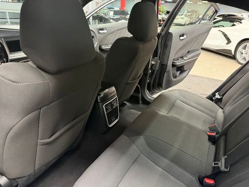Used 2022 Dodge Charger SXT RWD image 37
