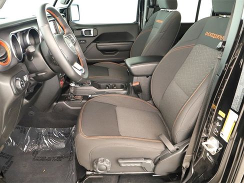 Used 2023 Jeep Gladiator Mojave w/ Cold Weather Group image 23