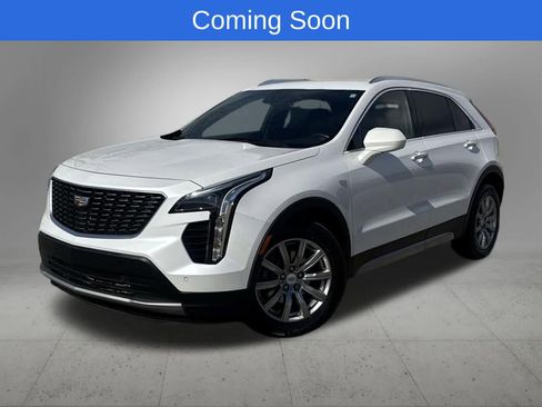 Used 2020 Cadillac XT4 Premium Luxury w/ Cold Weather Package image 9