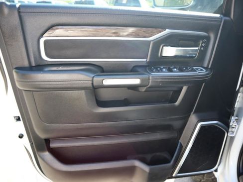 Used 2019 RAM 2500 Laramie image 10