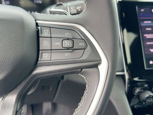 New 2025 Jeep Grand Cherokee Laredo X image 27