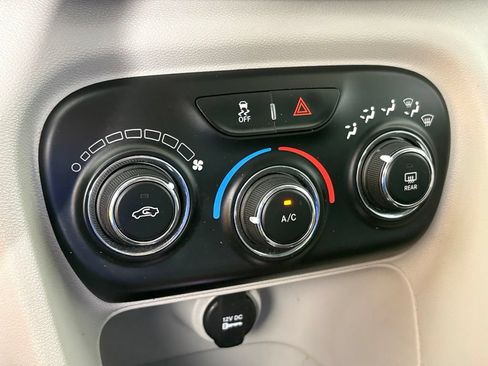 Used 2013 Dodge Dart SXT w/ SXT Special Edition Group FWD image 28