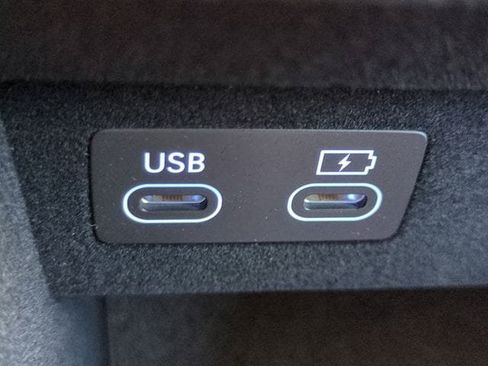 New 2026 Genesis GV70 2.5T Advanced AWD/4WD image 18