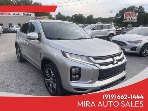 Used 2020 Mitsubishi Outlander Sport SE FWD image 1