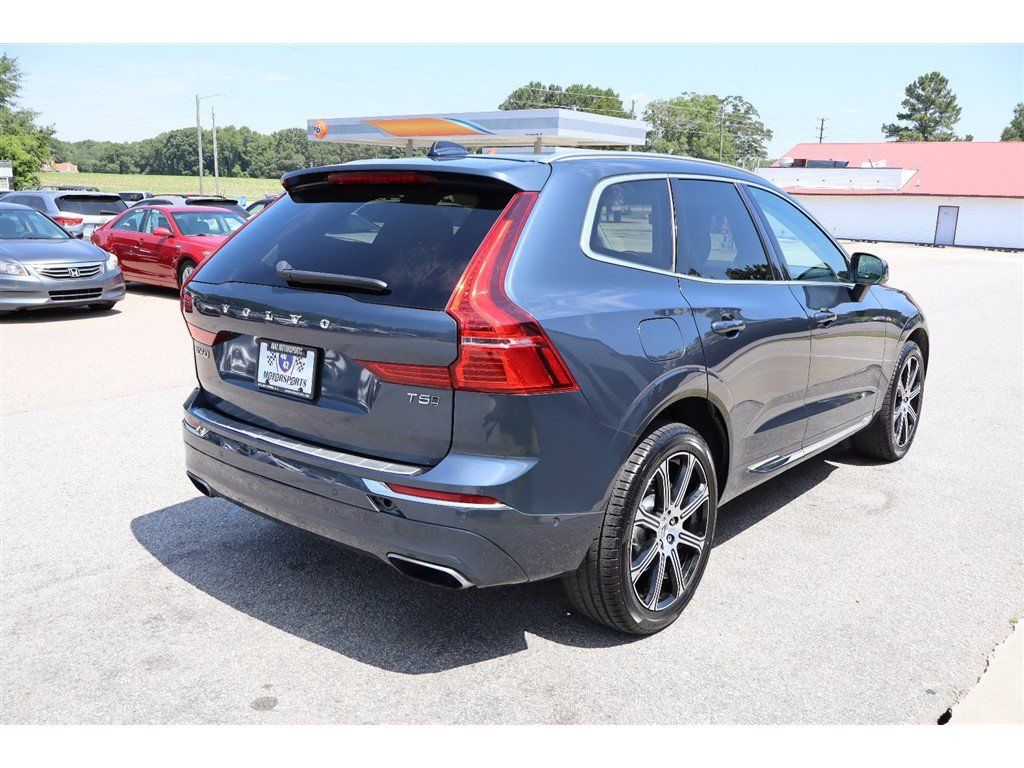 Used 2021 Volvo XC60 T5 Inscription w/ Protection Package Premier AWD/4WD image 9