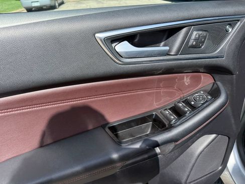 Used 2020 Ford Edge Titanium w/ Equipment Group 301A FWD image 13