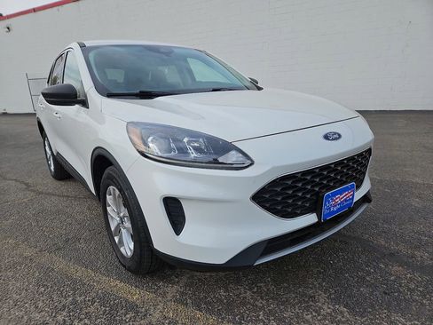 Used 2022 Ford Escape SE w/ Convenience Package image 2