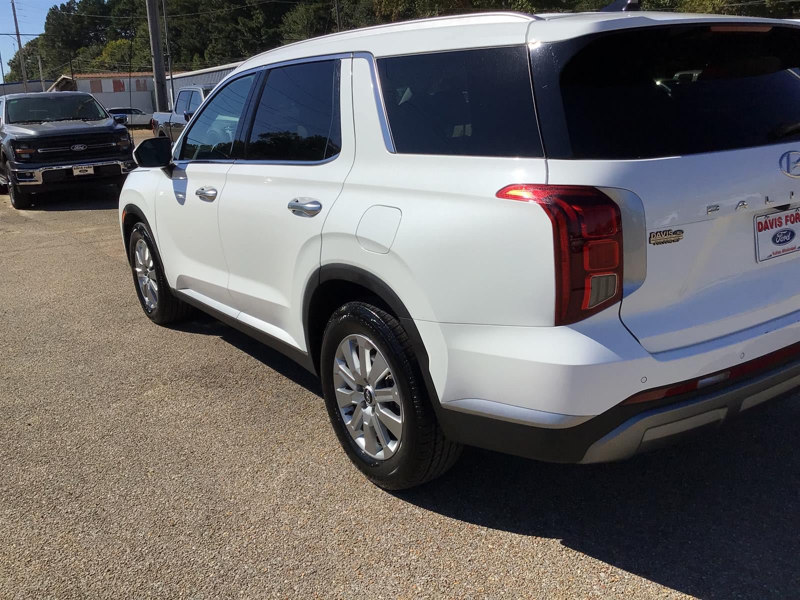 Used 2025 Hyundai Palisade SEL FWD image 14