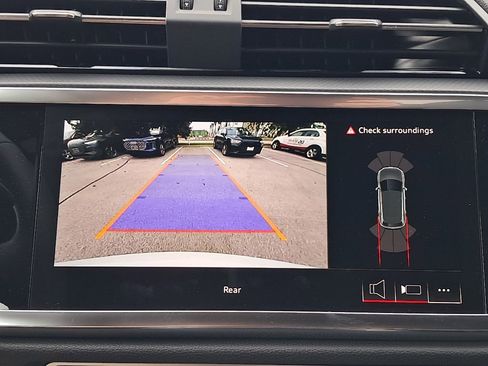 New 2025 Audi Q3 2.0T Premium image 27