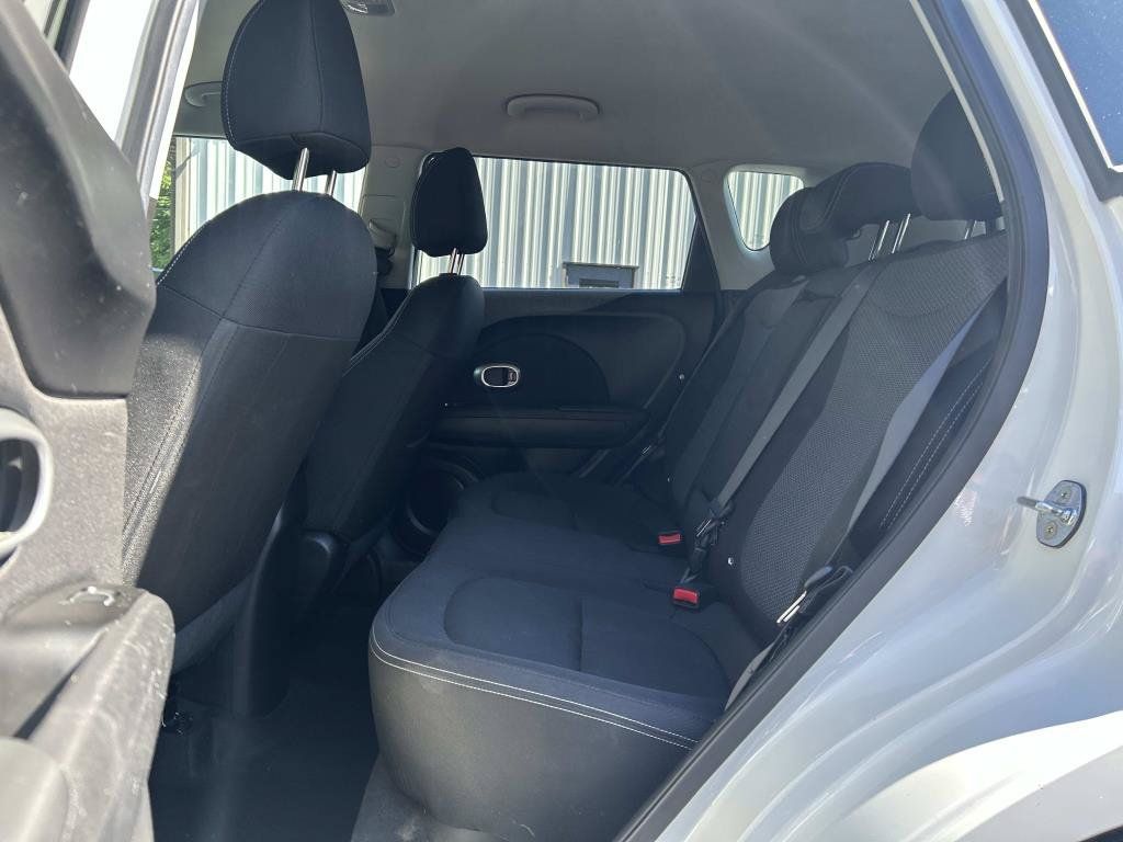 Used 2017 Kia Soul + FWD image 14