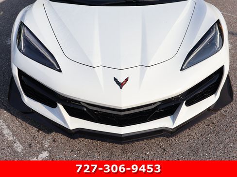 Used 2025 Chevrolet Corvette Z06 w/ Z07 Performance Package RWD image 14