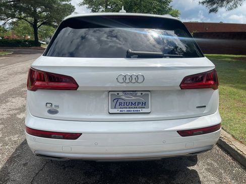 Used 2019 Audi Q5 Premium AWD/4WD image 4