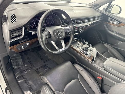 Used 2018 Audi Q7 3.0T Prestige w/ Prestige Package AWD/4WD image 9