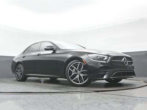 Used 2022 Mercedes-Benz E 450 E 450 w/ Driver Assistance Package image 27