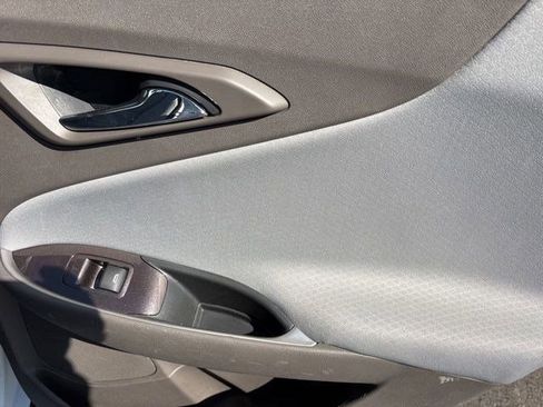 Used 2022 Chevrolet Malibu LT image 37