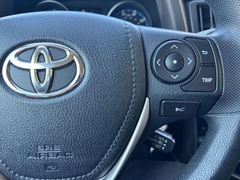 Used 2018 Toyota RAV4 LE w/ All Weather Liner Package image 30