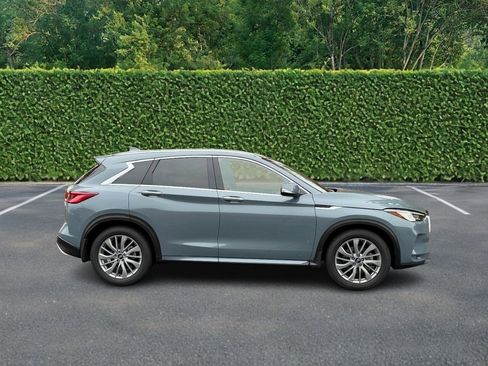 Used 2025 INFINITI QX50 Luxe image 2