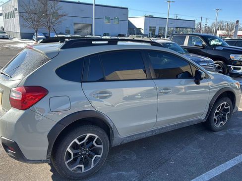 Used 2016 Subaru Crosstrek 2.0i Premium image 14