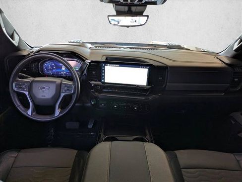 Used 2025 Chevrolet Silverado 2500 ZR2 w/ Technology Package AWD/4WD image 19