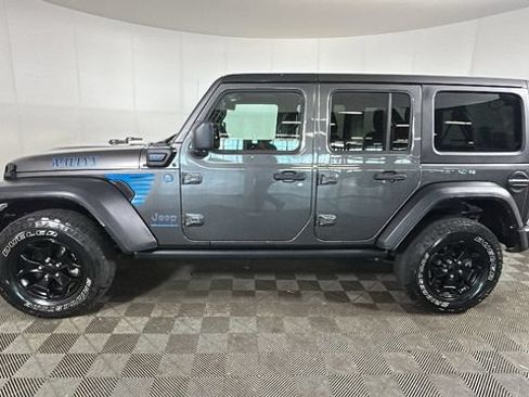 Used 2023 Jeep Wrangler Unlimited w/ 8.4" Radio Group AWD/4WD image 5