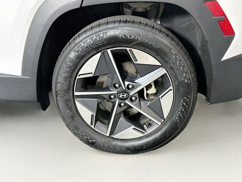 Used 2025 Hyundai Tucson SEL FWD image 11